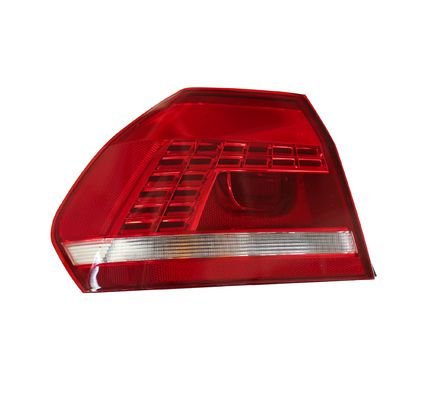 56D 945 095A Red Bumper Belakang Tail Light B5 2013 2014 Vw Passat Tail Light Assembly